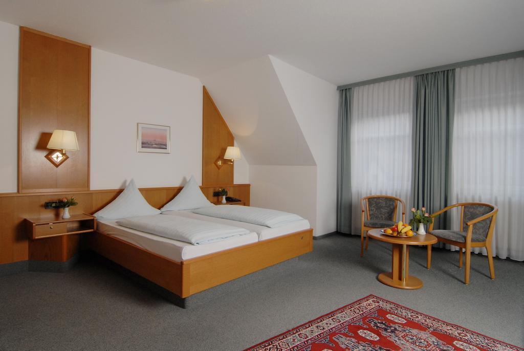 Stadthotel Muenze 바트메르겐하임 객실 사진