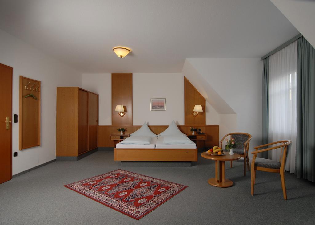Stadthotel Muenze 바트메르겐하임 객실 사진